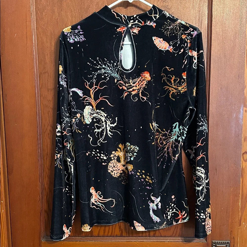 Modcloth Black Velvety Top with Vibrant Marine Print XL - Picture 4 of 5